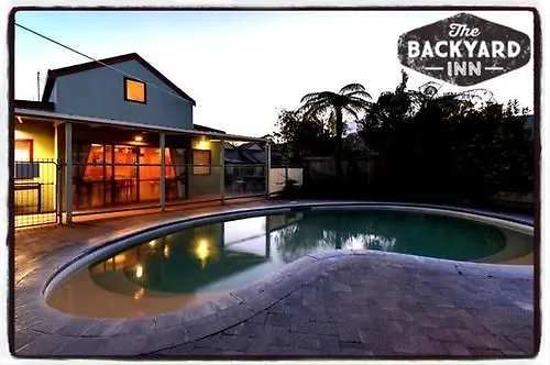 Smoke Lake Hot Springs Lodge & Camp Rotorua